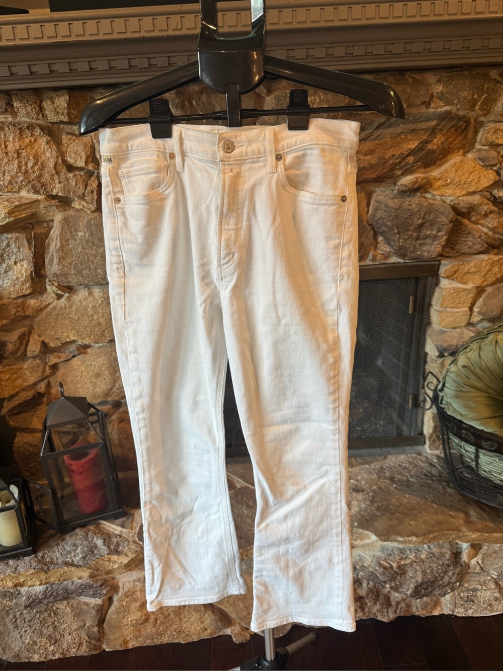 Citizens of Humanity Demy Cropped Flare White Jeans with Subtle Stretch